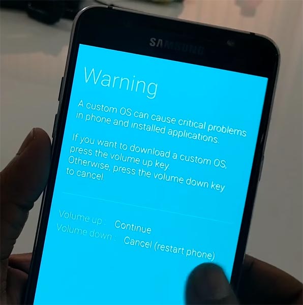 Samsung J7 2016 Download Mode Warning Message