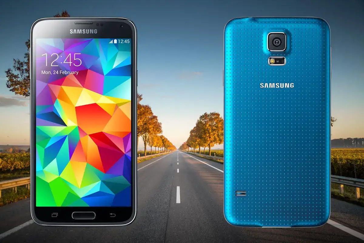 Samsung S5 with Long Road Background