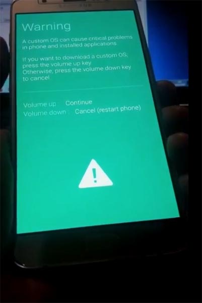 Samsung Galaxy J7 Max Download Mode Warning Screen