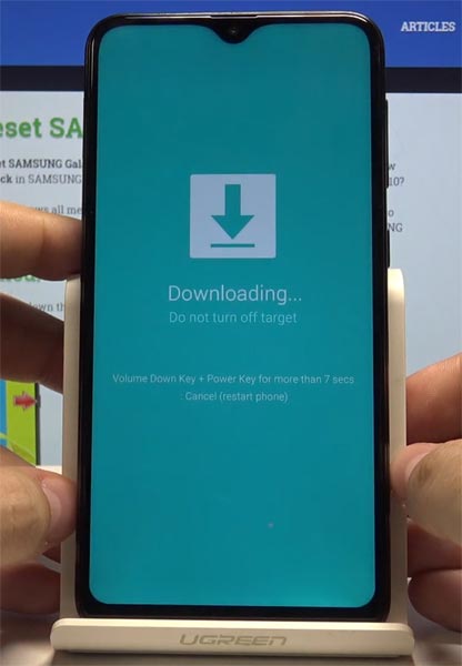 Samsung M10 Download Mode Warning Screen