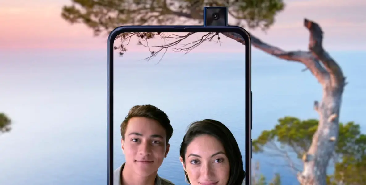 Pop-Up Selfie Camera Motorola One Hyper