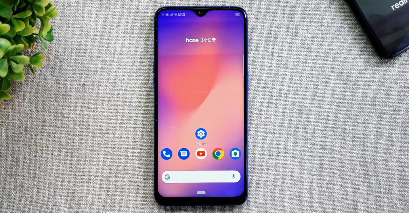 Realme 3 Pro with Pixel Experience ROM on the Table
