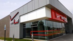 Verizon Store Louisville Kentucky From Out Side