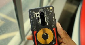 OnePlus 8 Pro Tear Down Back Cover
