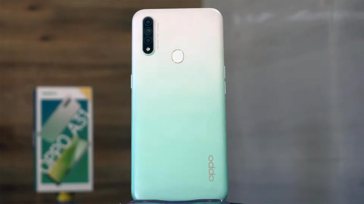 Oppo A31 Back Side with retail box