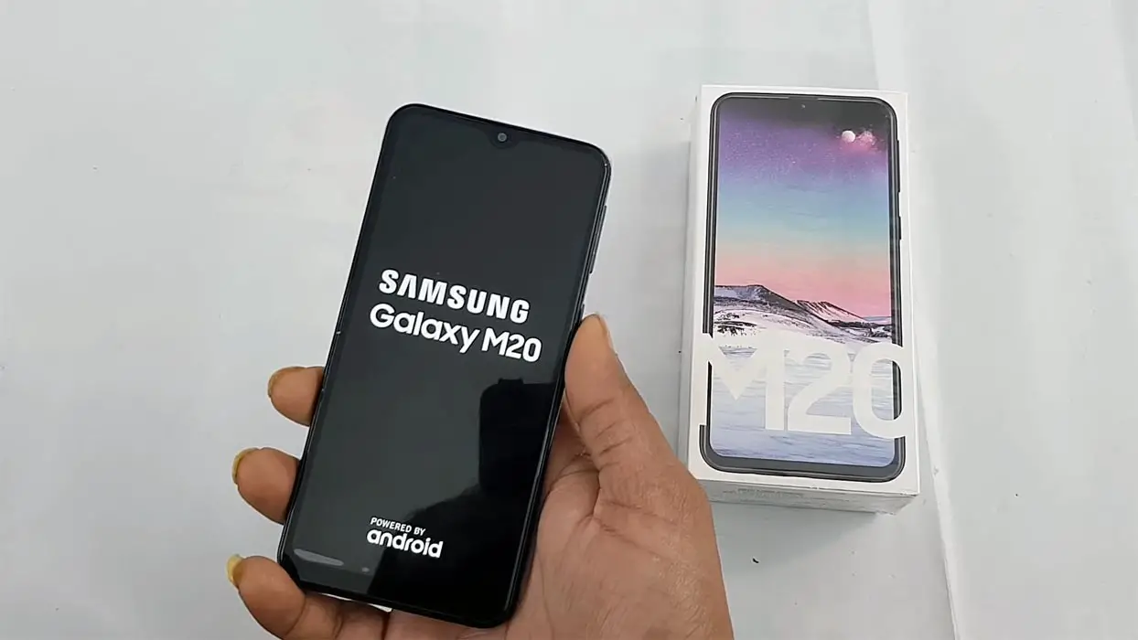 Samsung Galaxy M20 stuck on boot logo