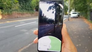 Google Maps Live view in Samsung Galaxy S20 Plus