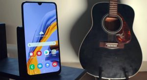 Samsung Galaxy M21 with Guitar