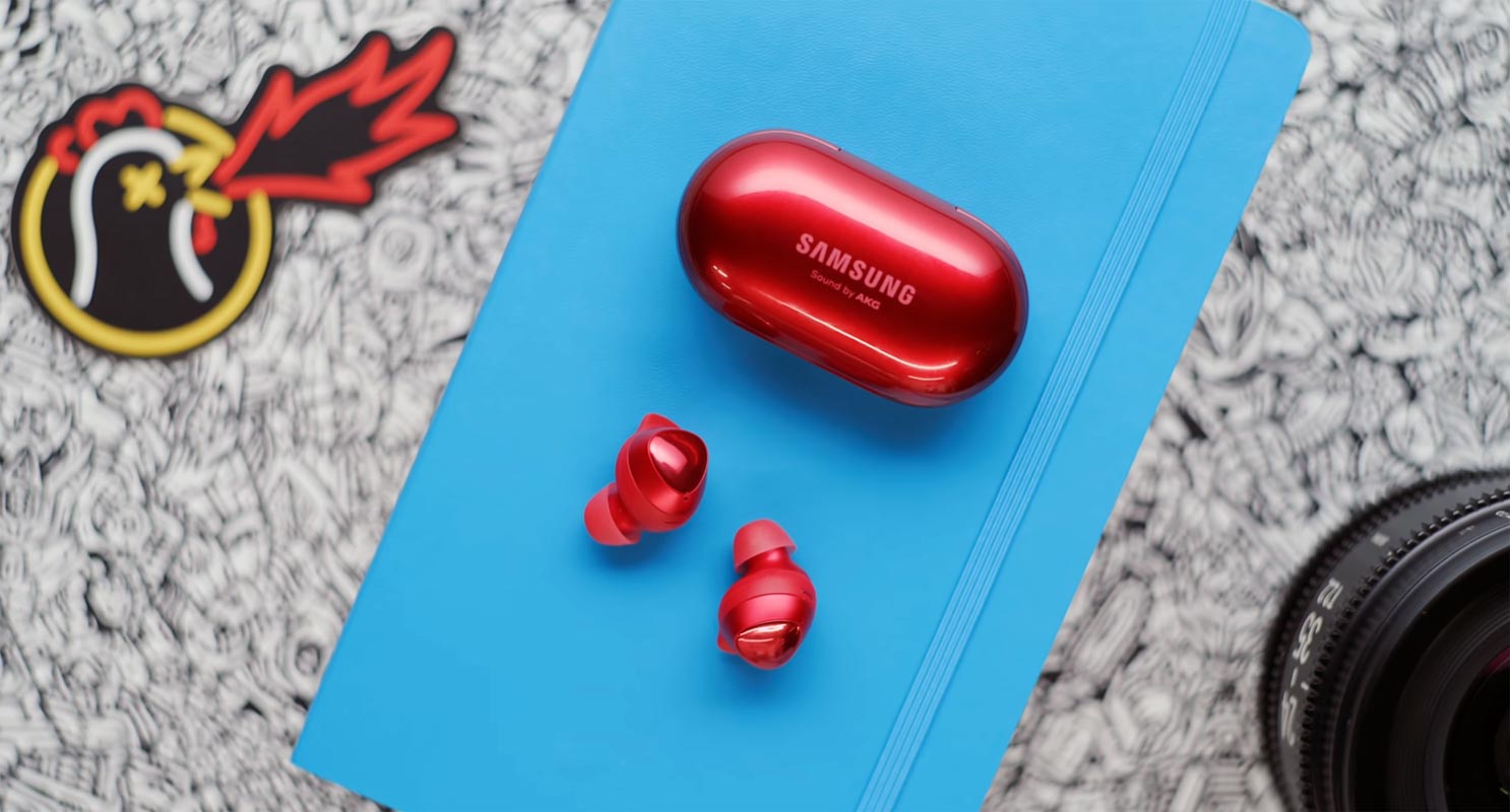 Samsung Galaxy Buds on the Note