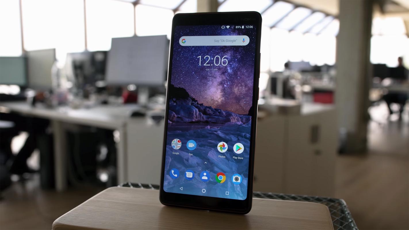 Nokia 7 plus Home Screen on the table