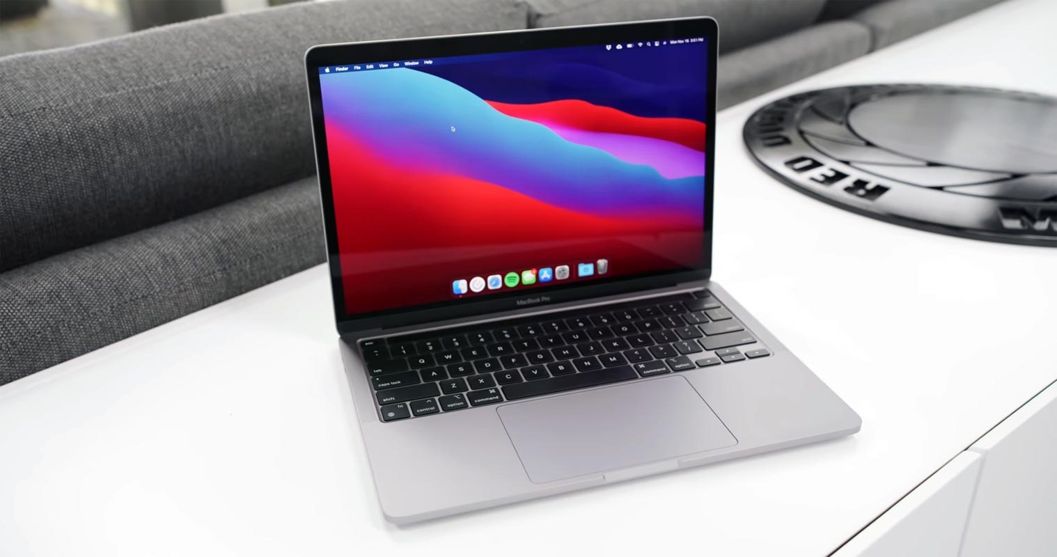Macbook M1 Laptop Open Home Screen