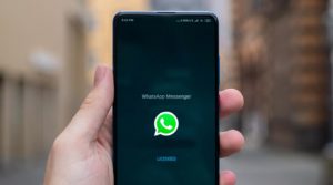 WhatsApp Messenger App Boot Screen