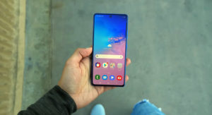 samsung galaxy s10 lite mobile in single hand