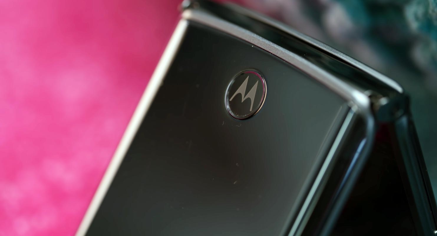 Motorola Razr 2022 Folded Position