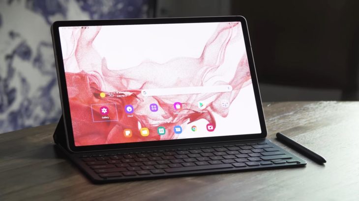 Samsung Galaxy Tab S8 Android 12 With Keyboard and S Pen