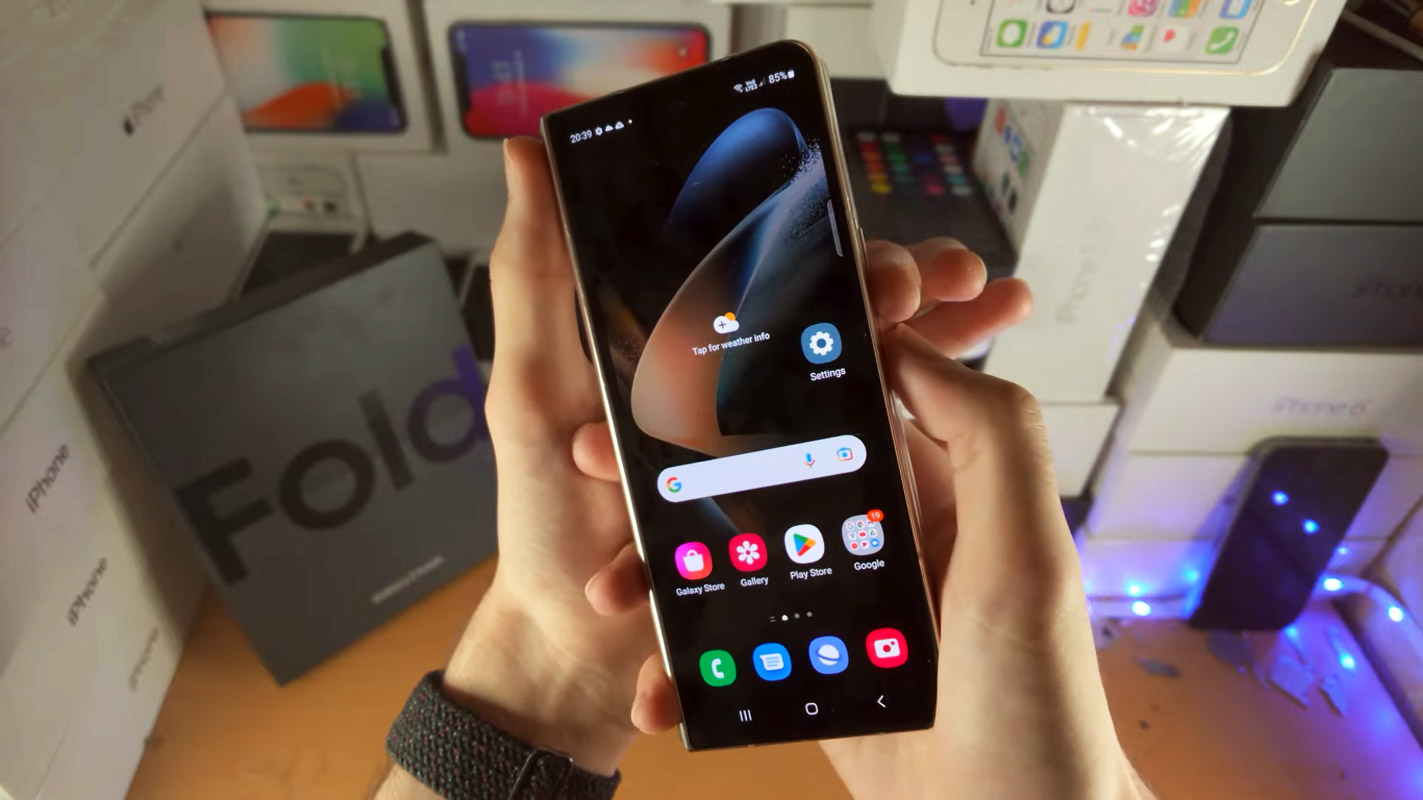 SAMSUNG GALAXY Z FOLD 4 SCREENS SHOT