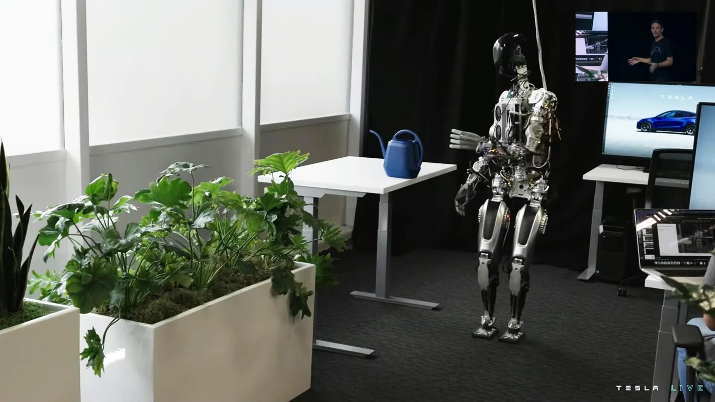 Tesla Humanoid Robot Bumble C Demo