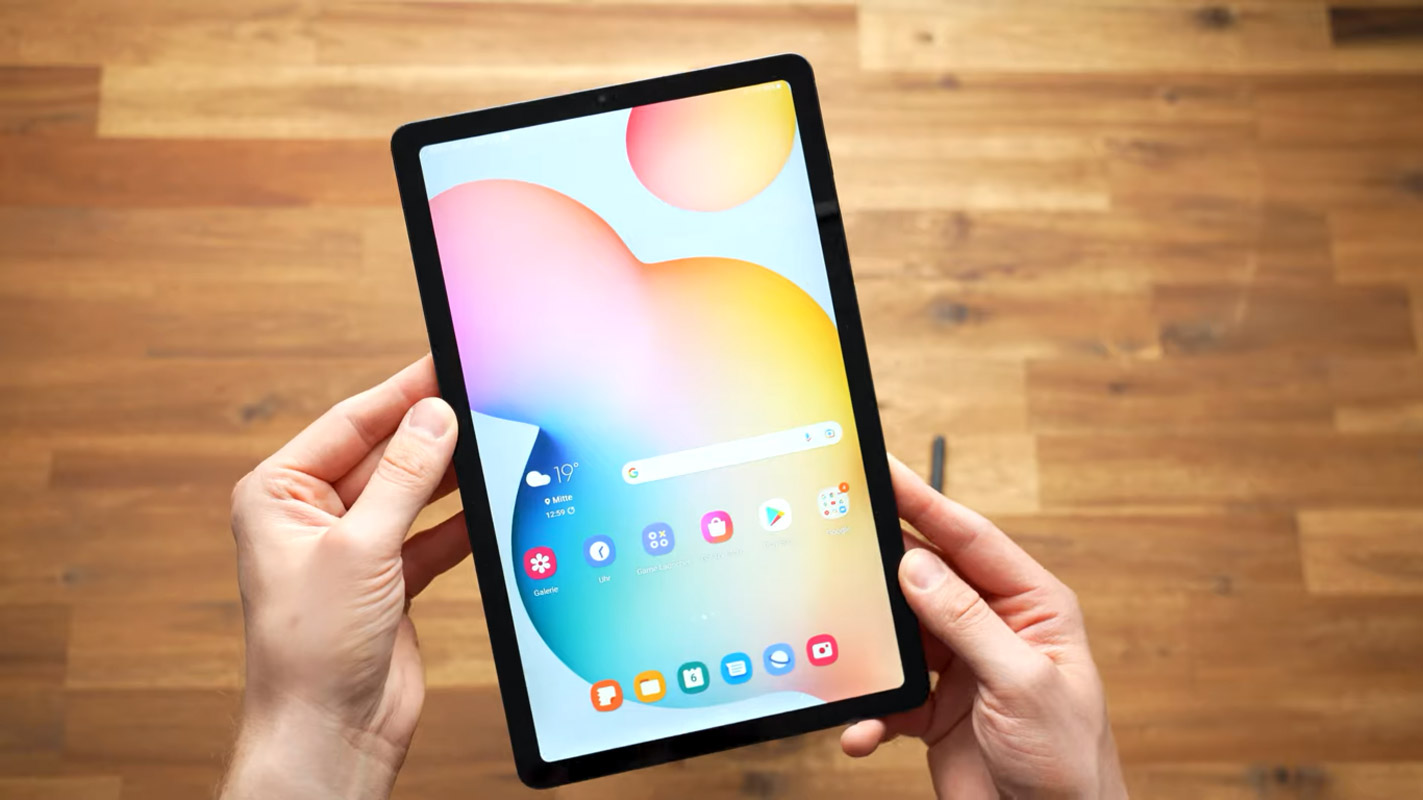 samsung galaxy tab s6 lite im double hand