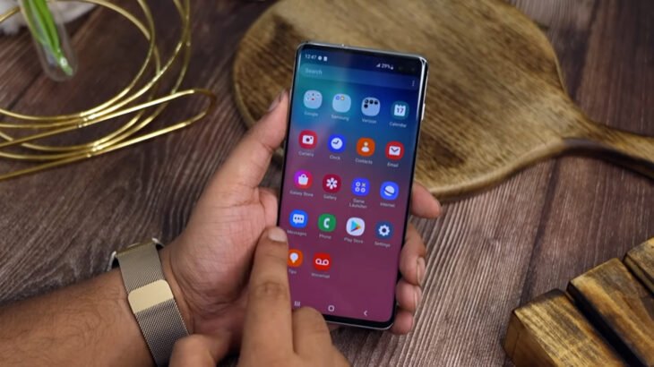 samsung galaxy s10 plus apps menu in single hand