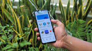 Samsung Galaxy Z Flip 3 5G water test