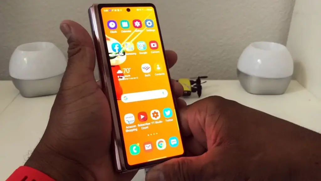 Samsung Galaxy Z Fold 2 5G screenshot