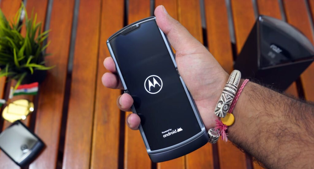 Fix Motorola Razr 5G Stuck on Boot Start screen logo - Android Infotech ...