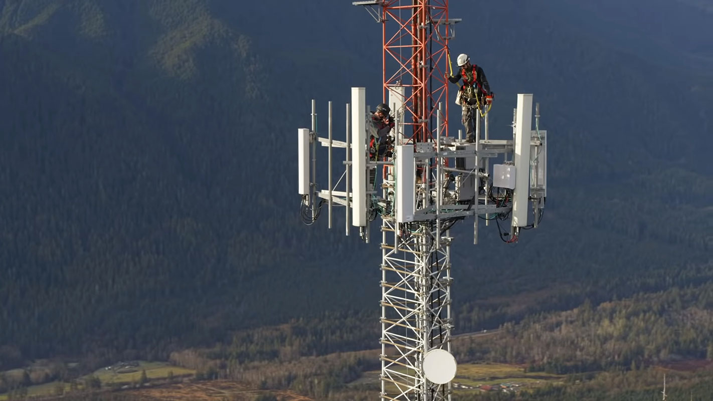 T-Mobile 5G Tower Ultraband