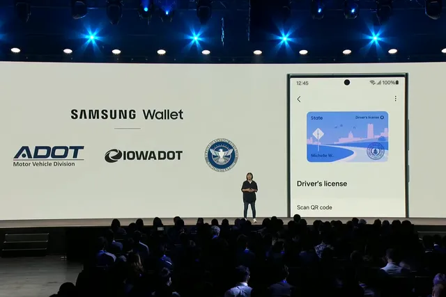 samsung wallet drivers licenses show