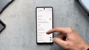 Moto G04 Display Settings