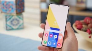 Samsung Galaxy S24 Unlocked Home Screen